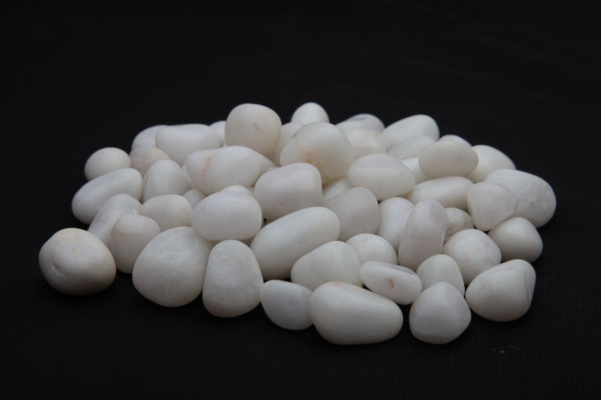 White Gravel ( medium size ) | 1Kg